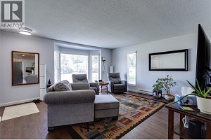 1490 Cornwall Road - Photo 12