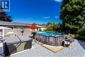 1490 Cornwall Road - Photo 30