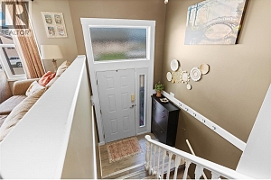 3735 Patten Crescent - Photo 35