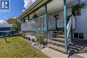 3735 Patten Crescent - Photo 44