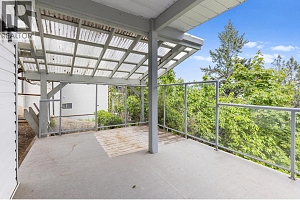 1515 Scott Crescent - Photo 18