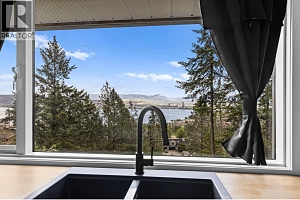 1515 Scott Crescent - Photo 8