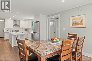 2209 Rosedale Avenue - Photo 11
