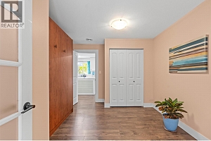 2209 Rosedale Avenue - Photo 29