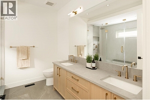 1004 Bull Crescent - Photo 13