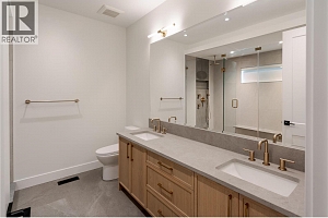 1004 Bull Crescent - Photo 14
