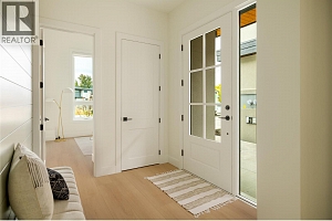 1004 Bull Crescent - Photo 16