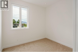 1004 Bull Crescent - Photo 19