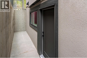 1004 Bull Crescent - Photo 31