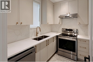 1004 Bull Crescent - Photo 8