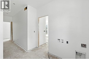 2208 Surrey Road - Photo 13