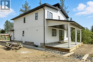 2208 Surrey Road - Photo 33