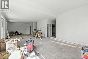 2208 Surrey Road - Photo 5