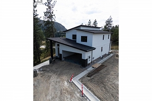 2208 Surrey Road - Photo 54