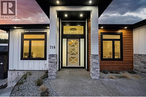 718 Carnoustie Drive - Photo 2