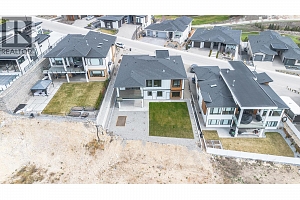 718 Carnoustie Drive - Photo 32