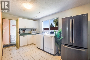 3088 Beverly Place - Photo 22