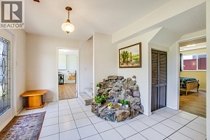 3088 Beverly Place - Photo 32