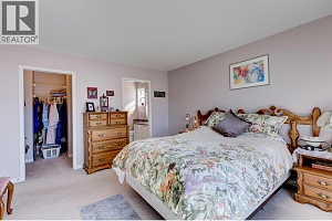 324 Village Lane - Photo 14
