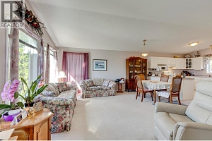 324 Village Lane - Photo 20