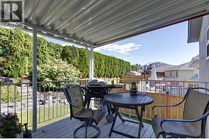 324 Village Lane - Photo 23