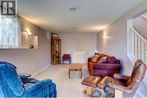 324 Village Lane - Photo 27