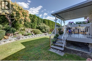 324 Village Lane - Photo 31