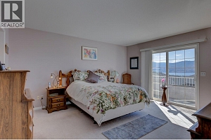 324 Village Lane - Photo 6