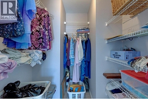 324 Village Lane - Photo 8