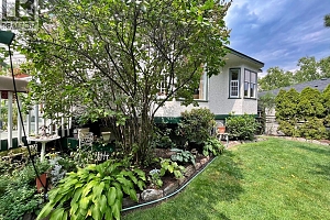 1419 Cherry Crescent W - Photo 3