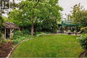 1419 Cherry Crescent W - Photo 34