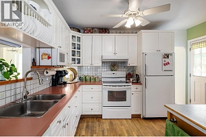 1419 Cherry Crescent W - Photo 7