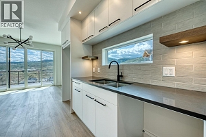 1070 Emslie Street - Photo 22