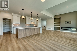 1070 Emslie Street - Photo 31