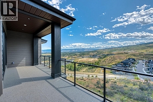 1070 Emslie Street - Photo 33