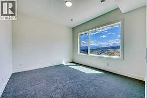 1070 Emslie Street - Photo 48