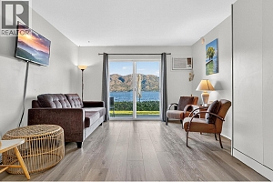 3050 Seclusion Bay Road Unit# 100 - Photo 10