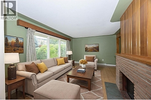 691 Bay Avenue - Photo 2