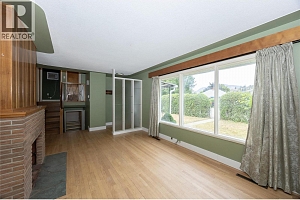 691 Bay Avenue - Photo 4