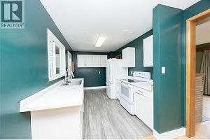 691 Bay Avenue - Photo 6