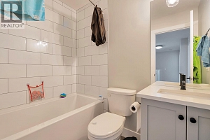 782 Glenwood Avenue - Photo 15