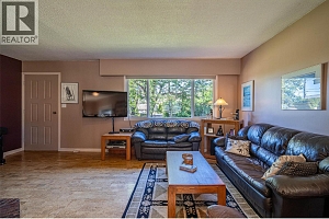 6281 Pleasant Valley Road - Photo 24