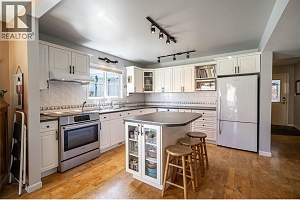 6281 Pleasant Valley Road - Photo 8