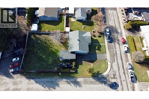 1481 Richmond Street - Photo 2