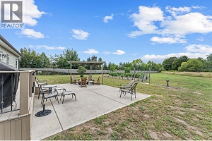 3550 Benvoulin Road - Photo 42