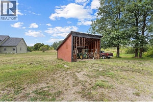 3550 Benvoulin Road - Photo 58