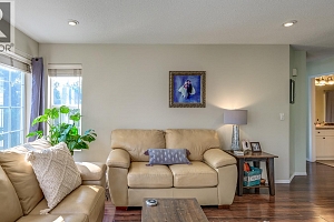 1853 Glenhaven Crescent - Photo 16