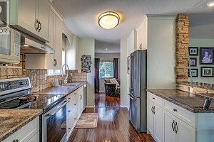1853 Glenhaven Crescent - Photo 4