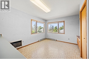 1445 Glenview Avenue - Photo 14
