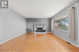 1445 Glenview Avenue - Photo 8